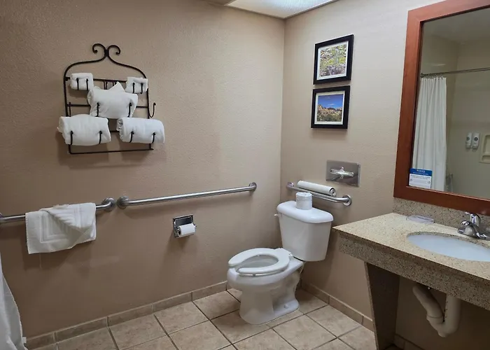 Hotel Comfort Near Kartchner Caverns